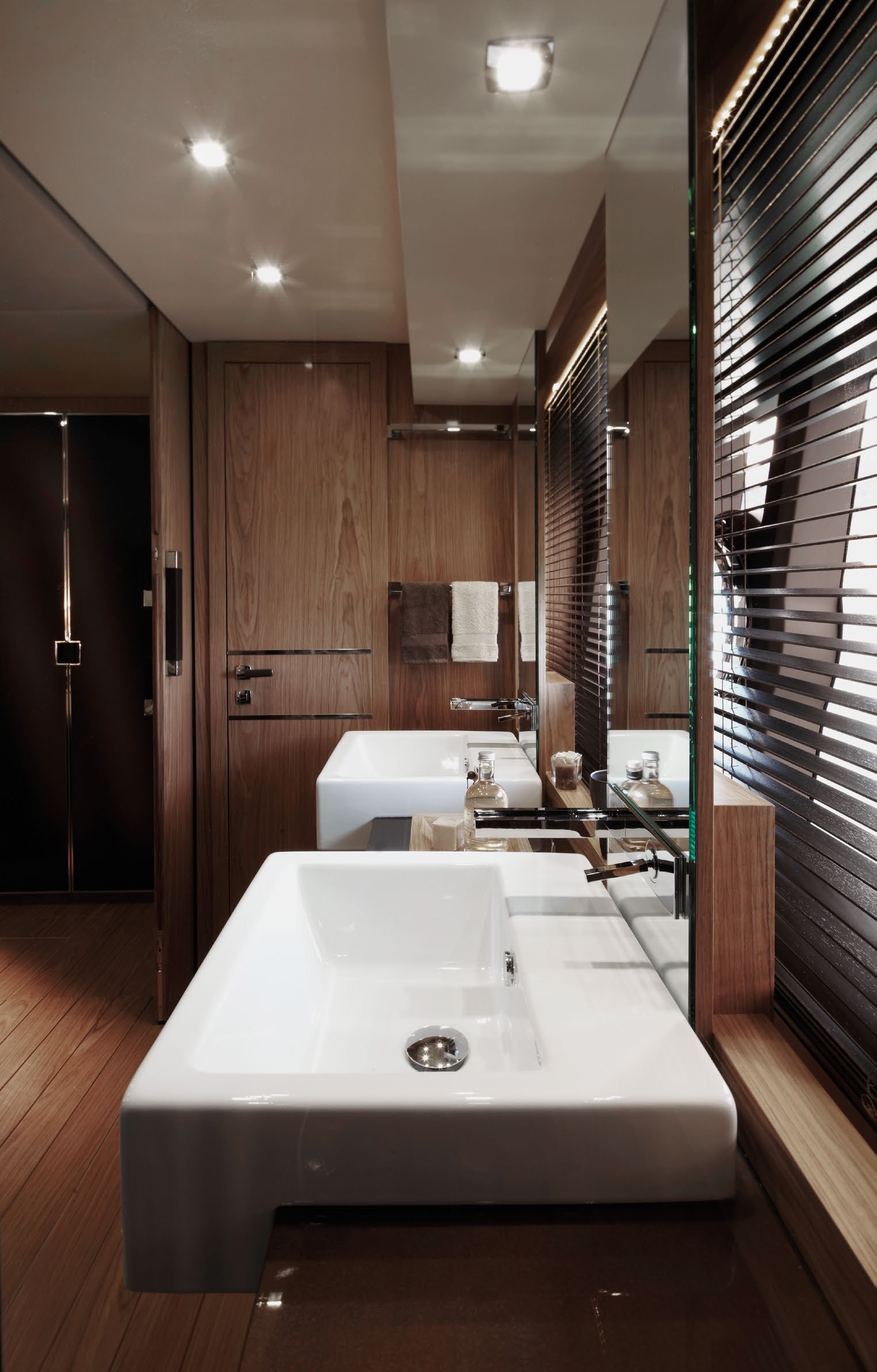 Bagno padronale con doppio lavabo